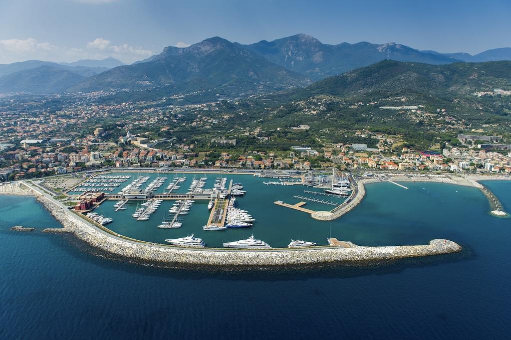 Appartamento Frontemare Marina dʼMarina dʼAndora Kültér fotó